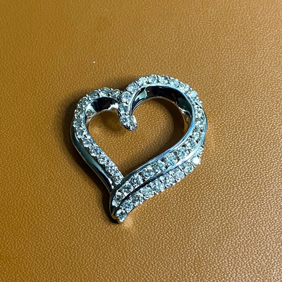 ποΈ1 ct natural diamond 10k white gold heart pendantπ - Picture 3 of 4